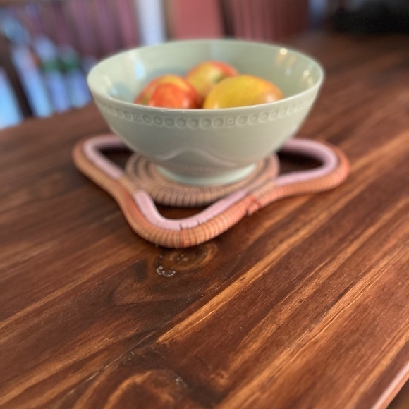 Pine Needle Wrapped Handwoven Honduran Trivet-$ for Women in Honduras 🇭🇳 - Picture 4 of 4